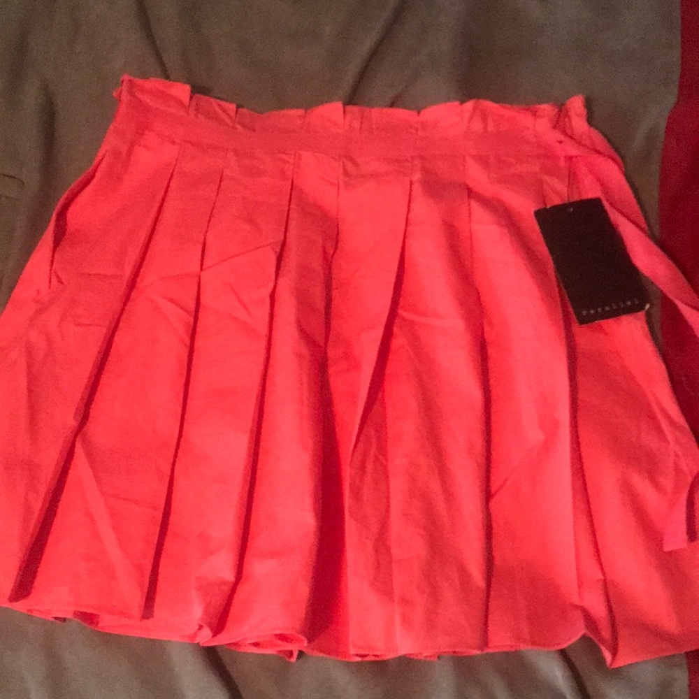 Parallel size 4 skirt new with tags